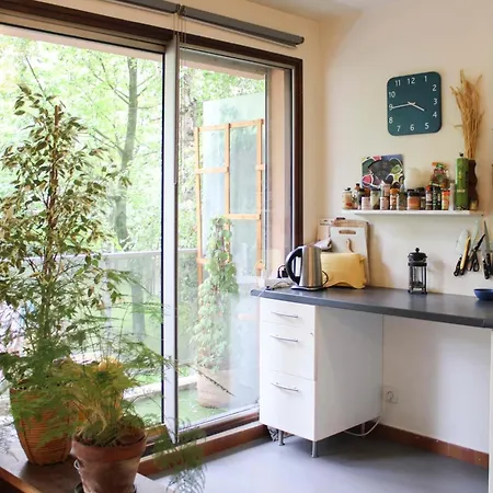 Spacious With Private Garden *